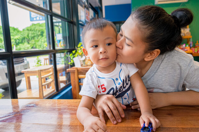What Are the Earliest Signs of Autism? 